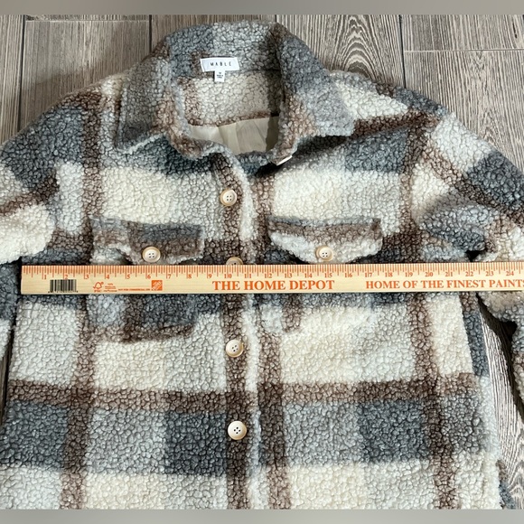 Mable Oversized Plaid Teddy Sherpa Shacket Size Medium, Cream/Gray/Brown - Picture 8 of 8